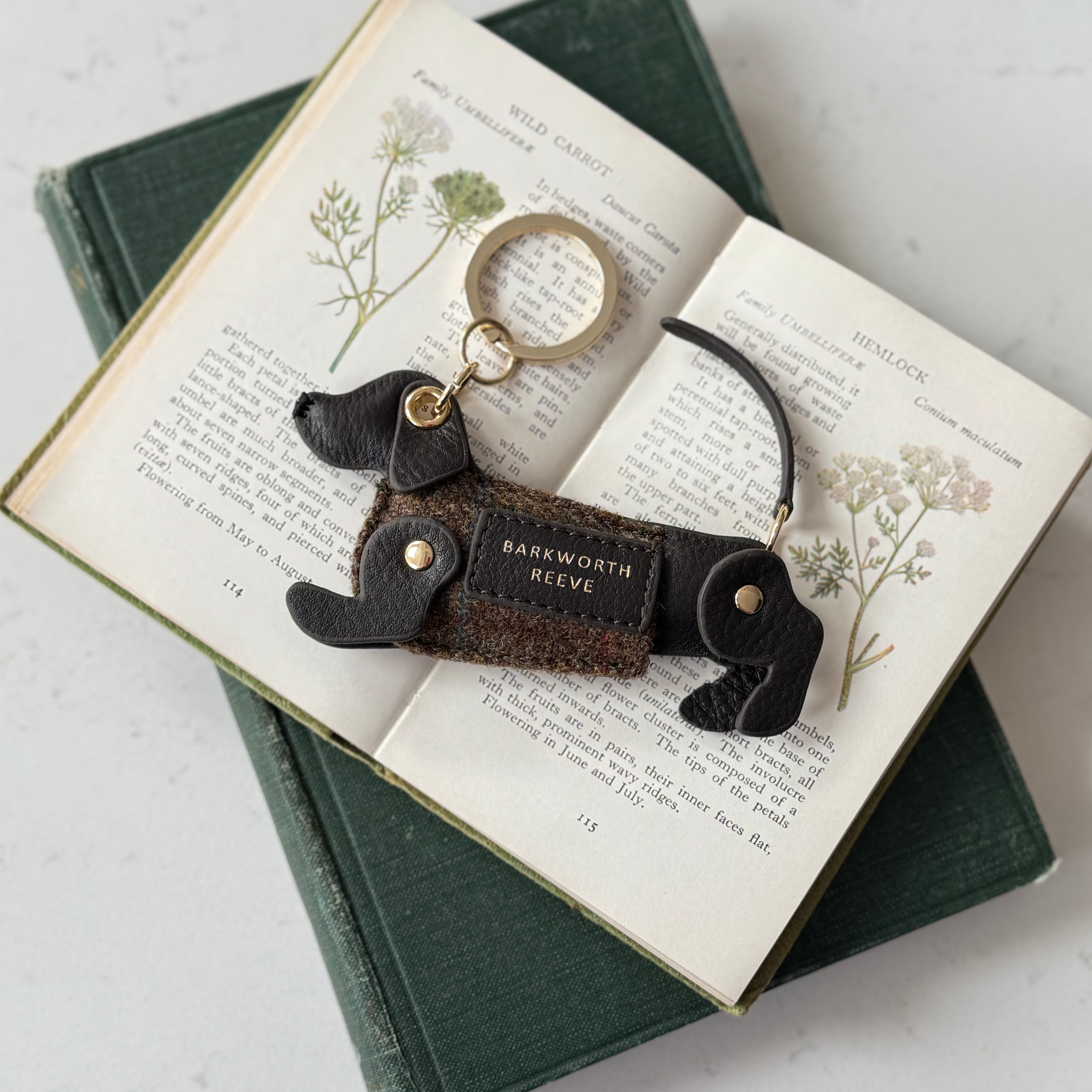 Sausage Dog Keyring in Chocolate Leather & Brown Country Tweed