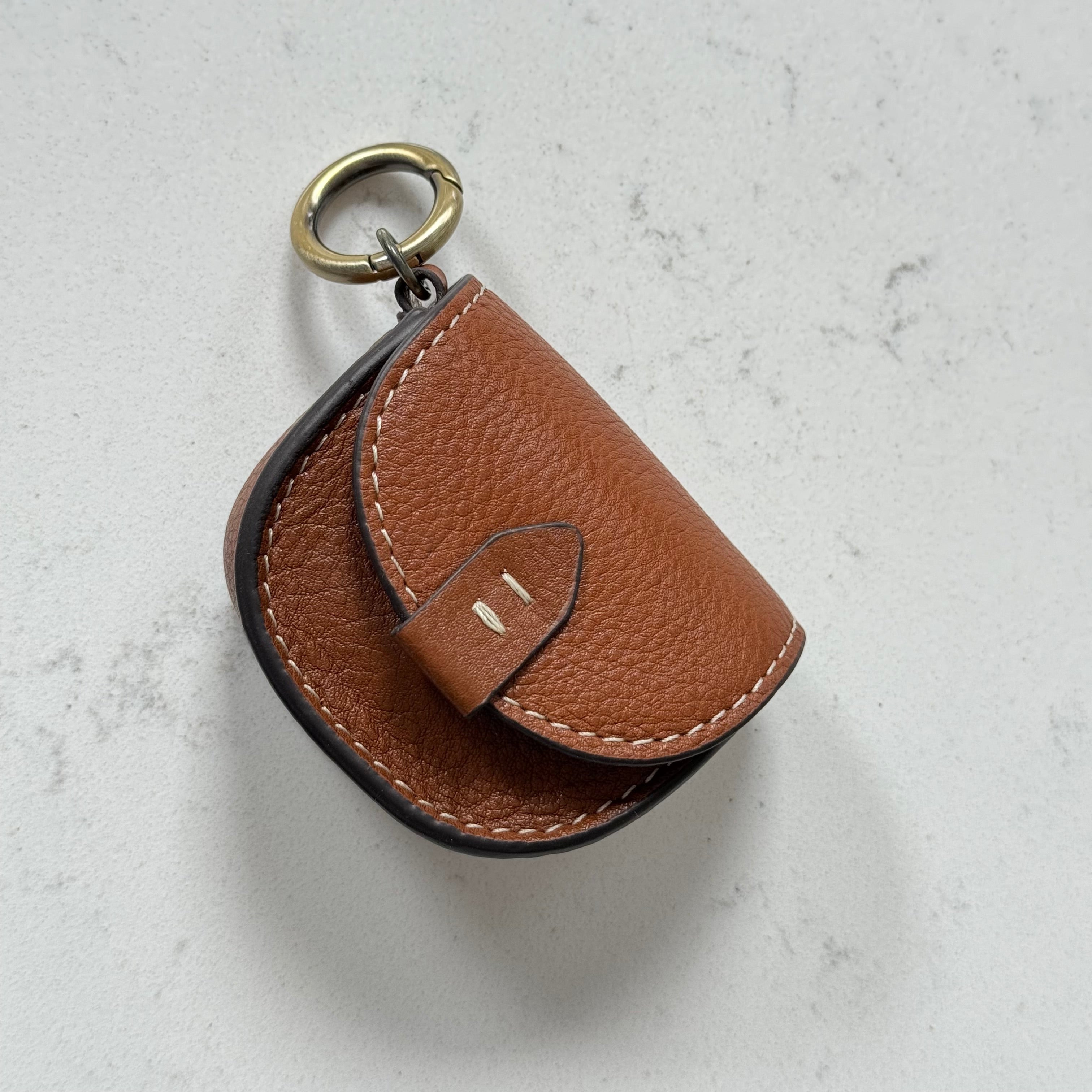 Mini Pouch Kerying in Tan Leather with Popper Closure