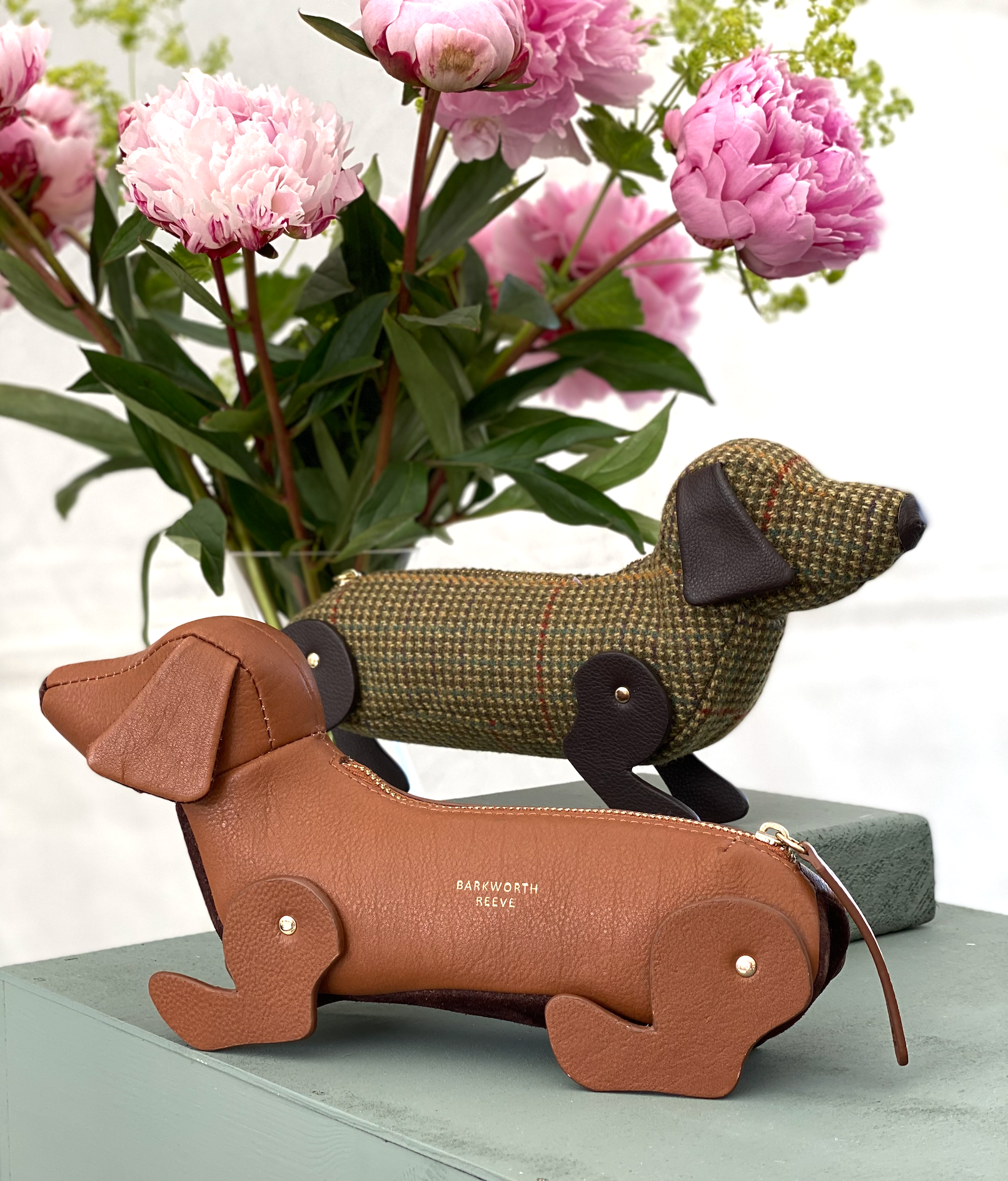 Sausage Dog Zipped Case in Tan Leather & Suede