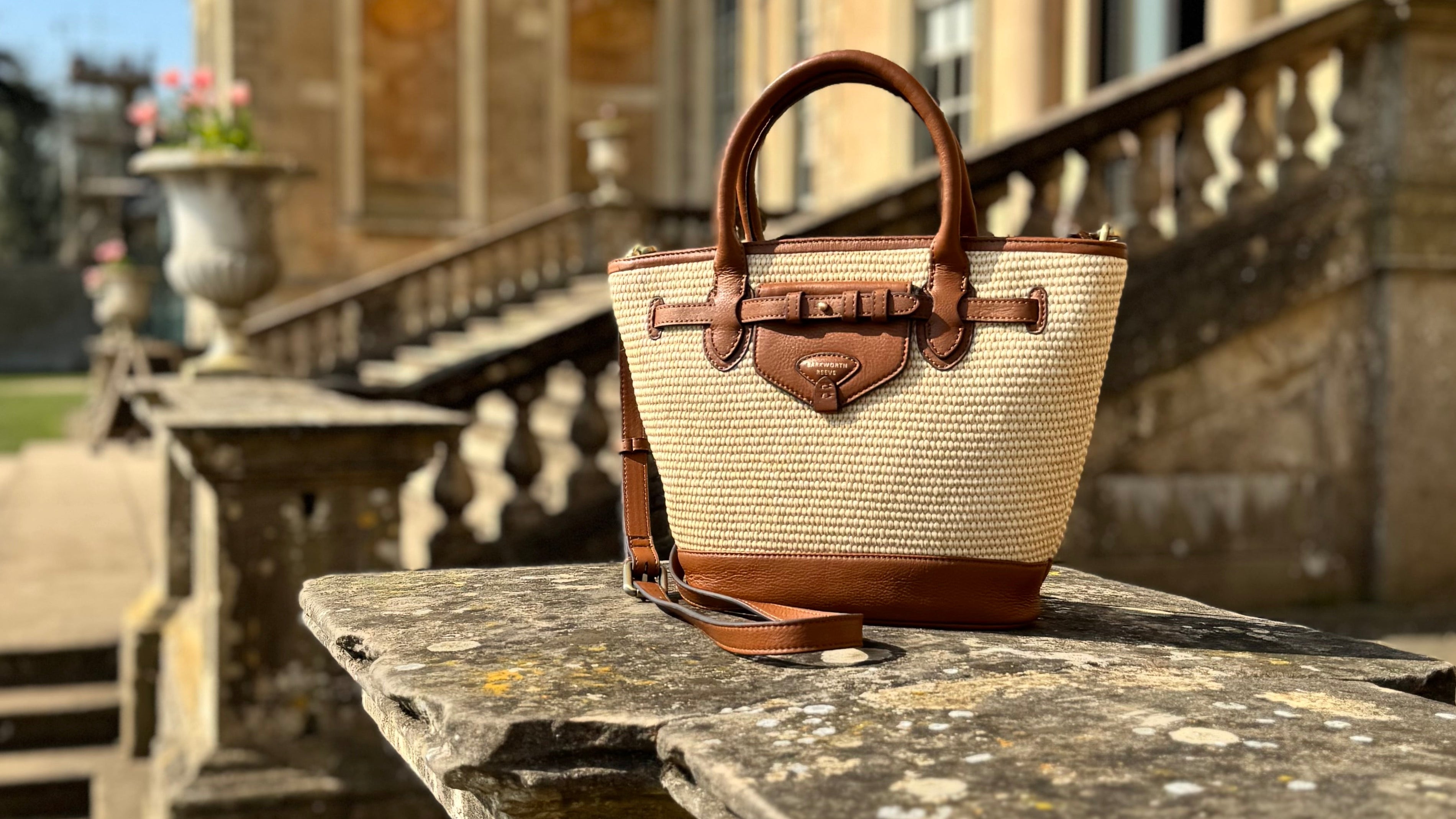 Natural Summer Materials: Linen, Raffia & Canvas Bags That Work | Barkworth Reeve