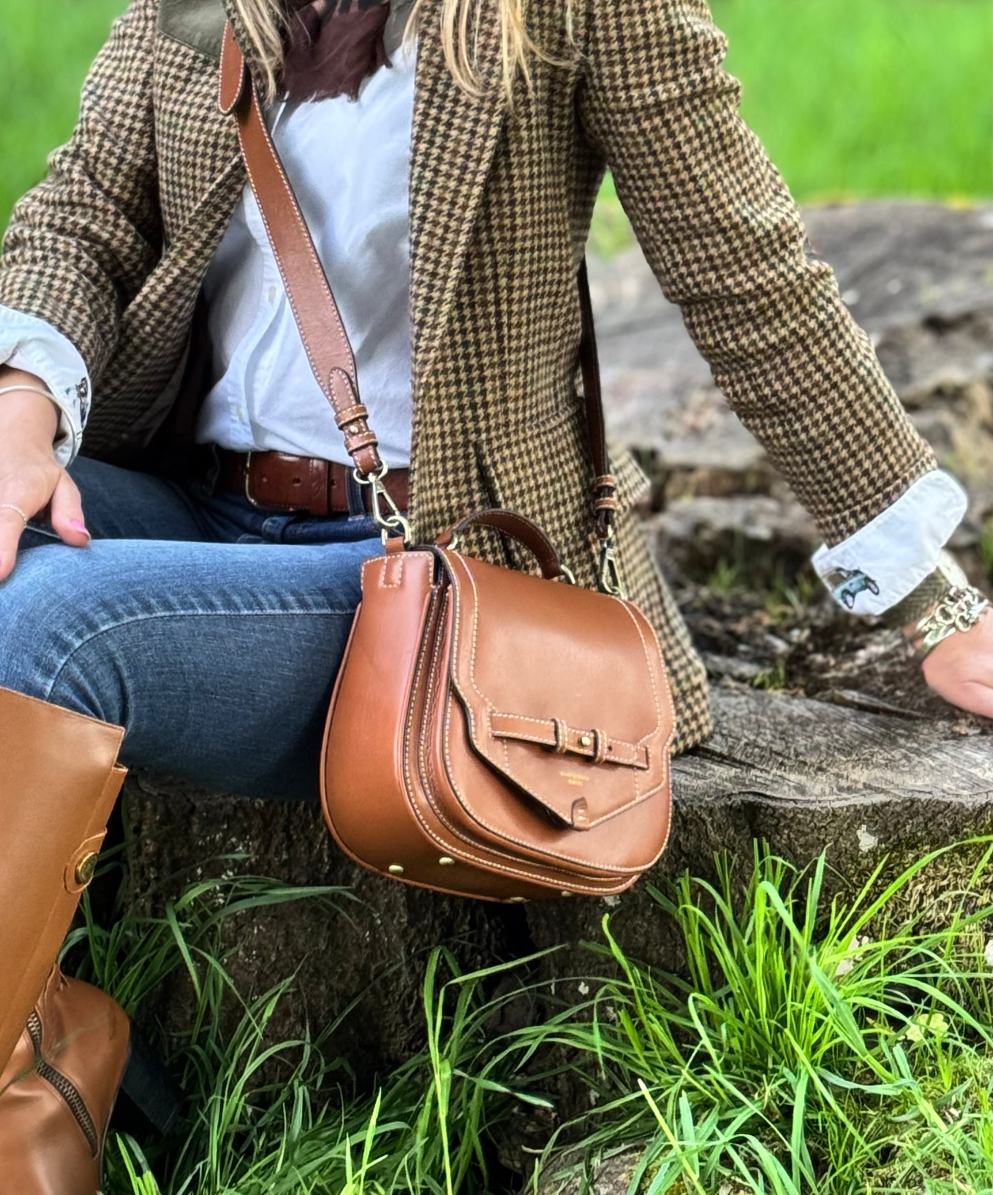 Felperhsam Saddle Bag in Tan Polished Estate Leather