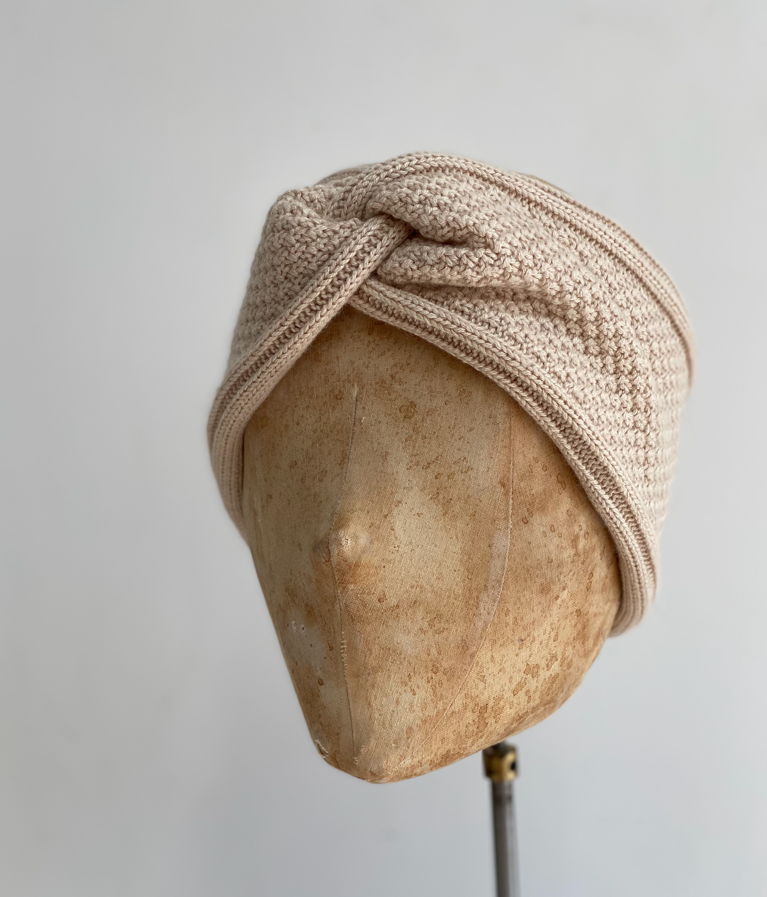 Knitted Cream Headband in Cashmere Mix Yarn