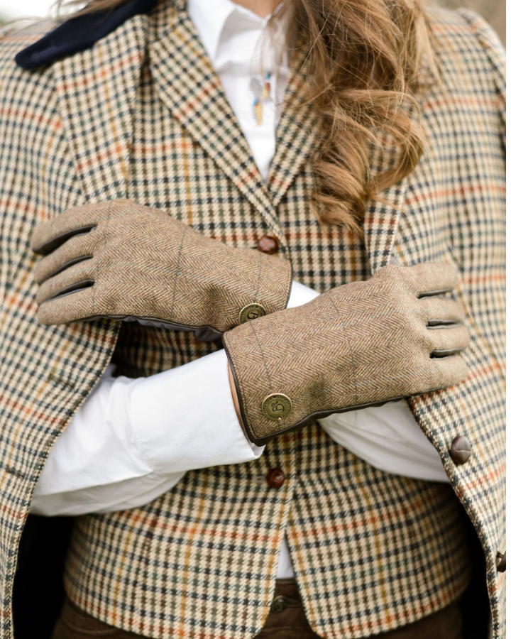 Tweedie Gloves in Herringbone Tweed & Chocolate Lambskin