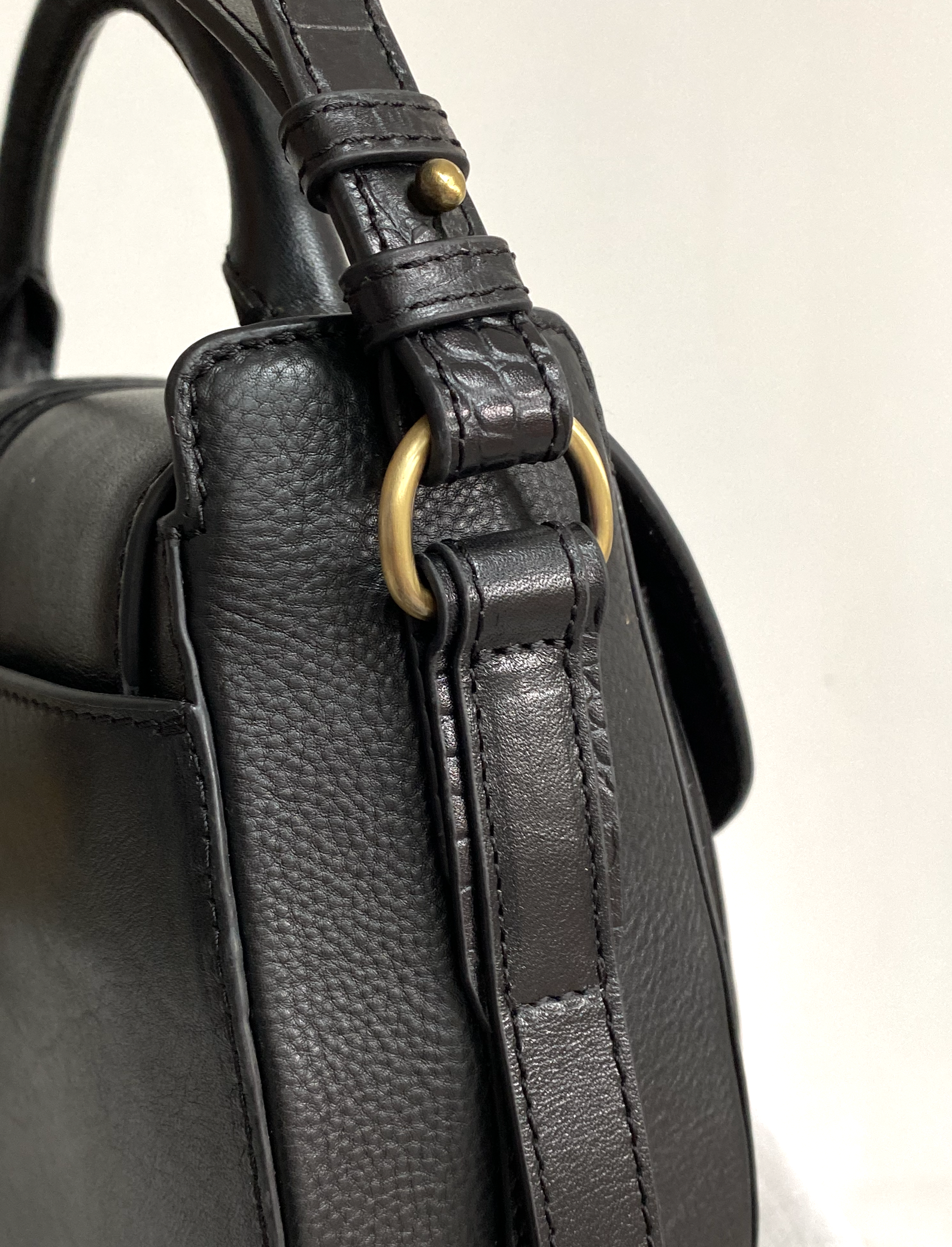 Belton Saddle Bag in Black Leather with Adjustable & Detachable Shoulder Strap