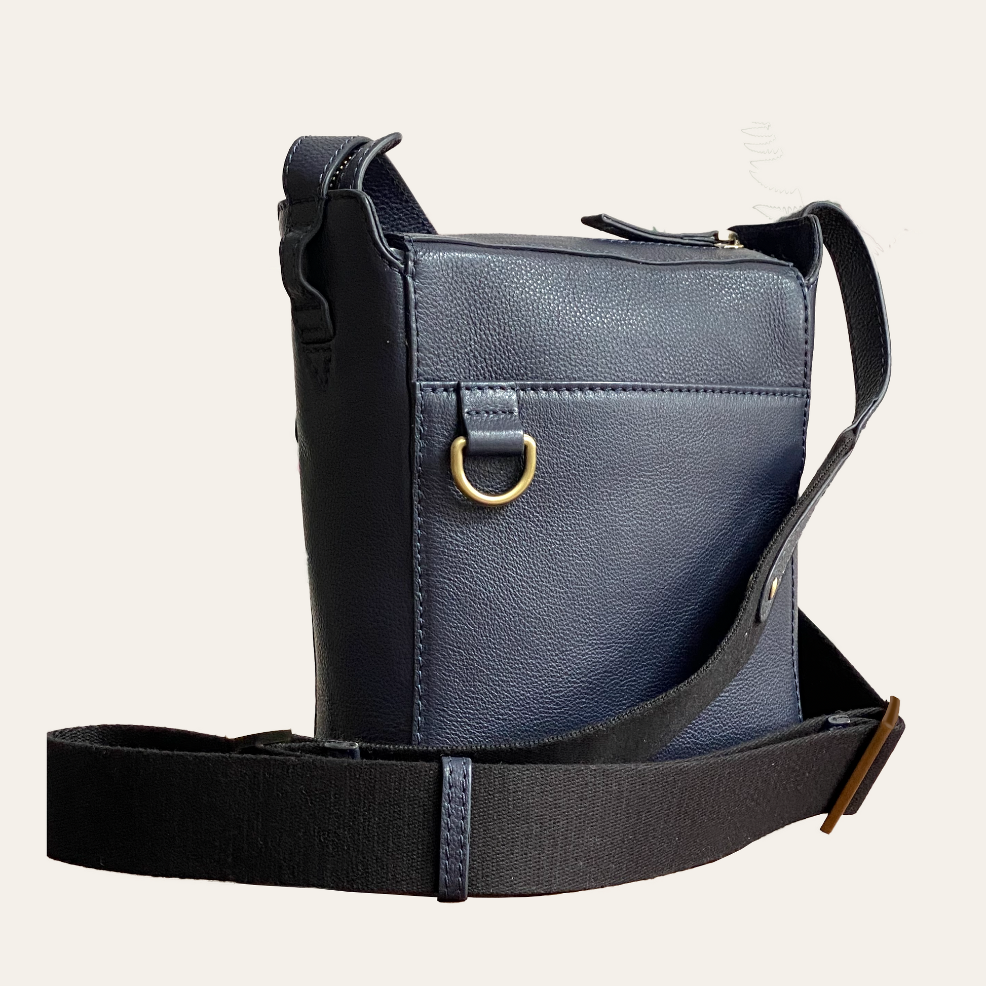 Hackthorn Cross Body in Navy Grain